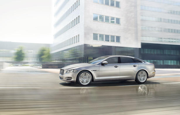 Jaguar XJ Sentinel