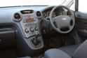 2008 Kia Rondo 7 10