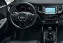 2013 Kia Carens 3