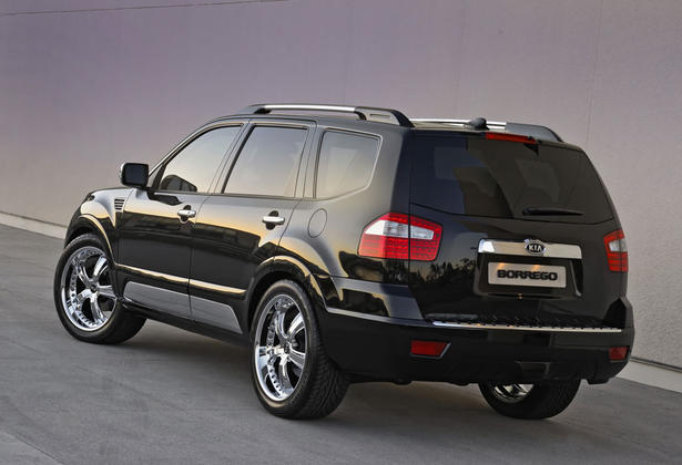 Kia Borrego Limited images