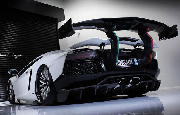Lamborghini Aventador by Aimgain