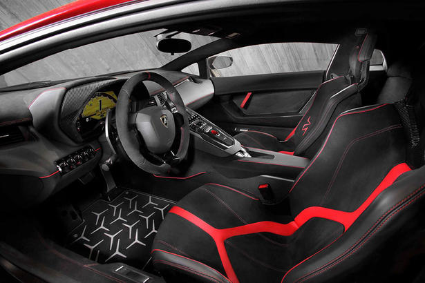 Lamborghini Aventador Superveloce: Price, Specs