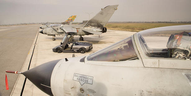 Lamborghini Reventon vs. Fighter Jet Video