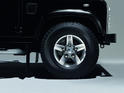 Land Rover Defender XS 7