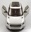 Land Rover LRX 8