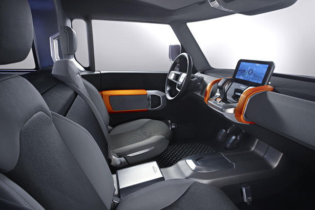 Land Rover DC100