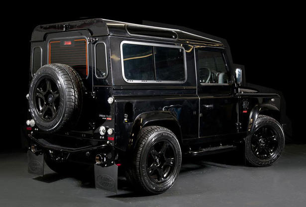 Land Rover Defender Ultimate RS Powerkit by Urban Truck (500 hp)