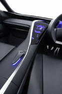Lexus LF Xh 24