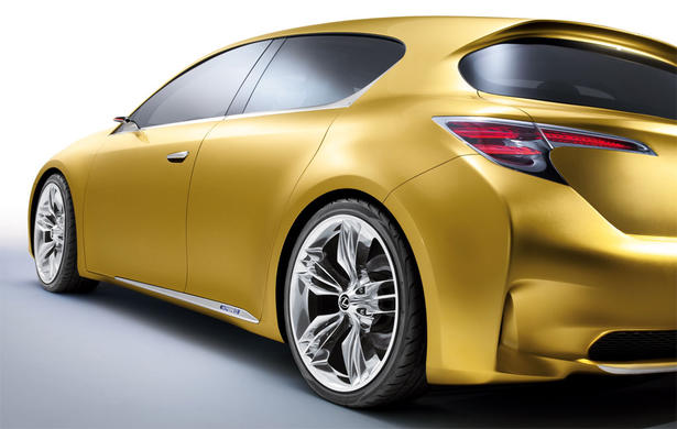 Lexus LF Ch