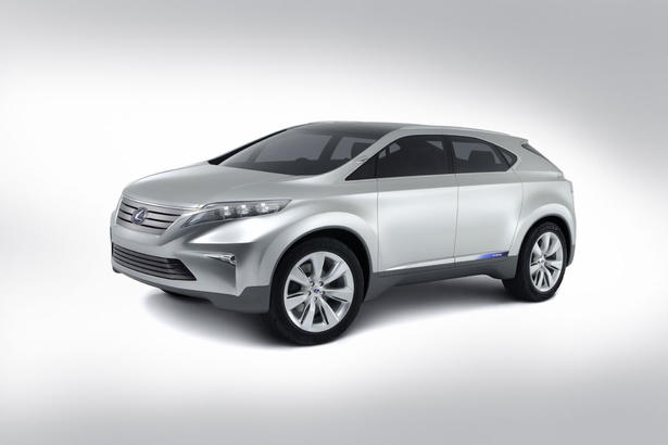 Lexus LF Xh