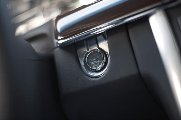 2009 Lincoln MKS Price
