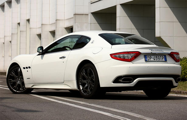 Maserati GranTurismo S Automatic Sport Pack