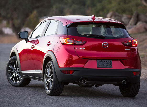Mazda CX3: Specs, Equipment