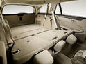 2010 Mercedes E Class Estate 37
