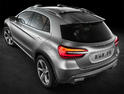Mercedes GLA Concept 37