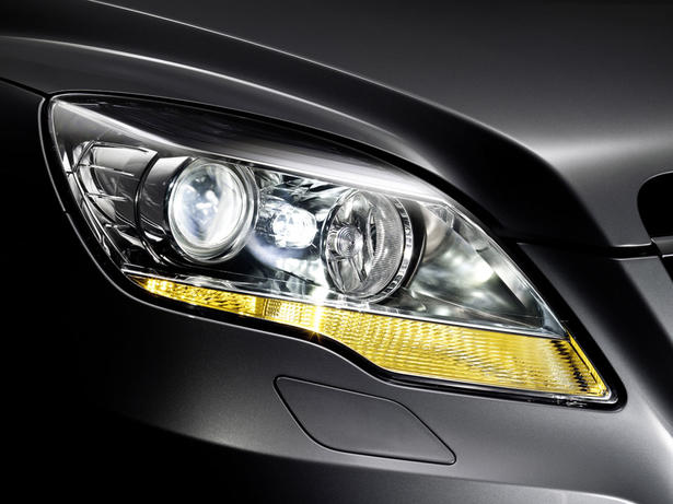2011 Mercedes R Class facelift images