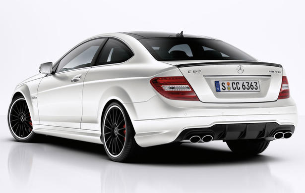 Video: Mercedes C63 AMG Coupe Review