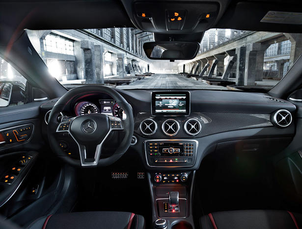 Mercedes CLA45 AMG