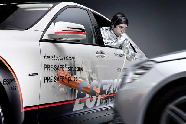 Mercedes ESF 2009 S400 Hybrid