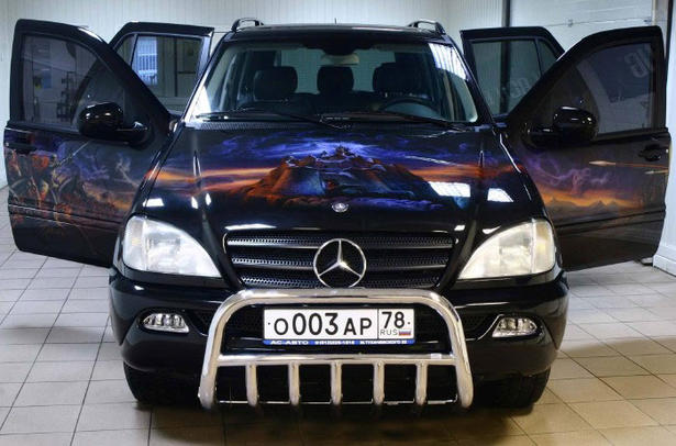 Awesome Mercedes ML Paintjob