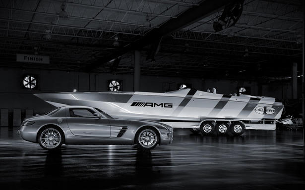 Mercedes SLS AMG Boat