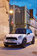 MINI Countryman 28