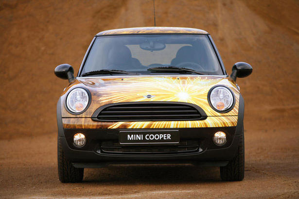 Life Ball MINI Cooper