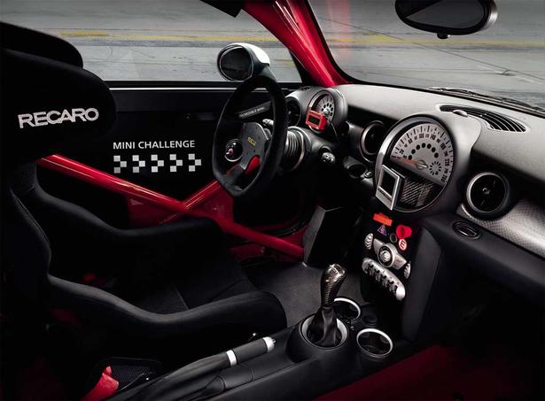 MINI John Cooper Works CHALLENGE