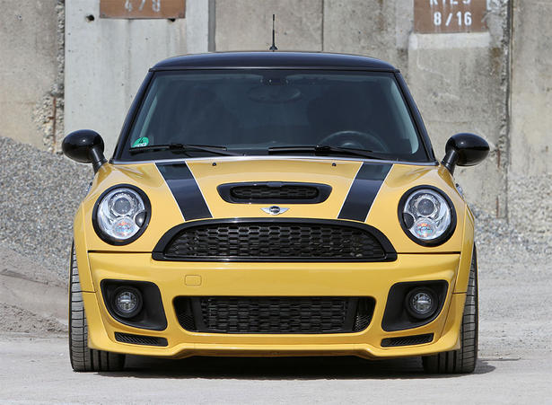 MINI Cooper S Powerkit and Body Kit by Minitune