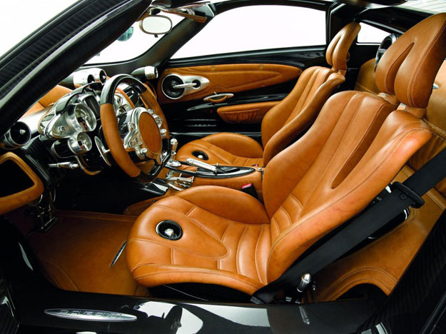 Pagani Huayra 18