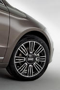 Qoros 3 Sedan 16