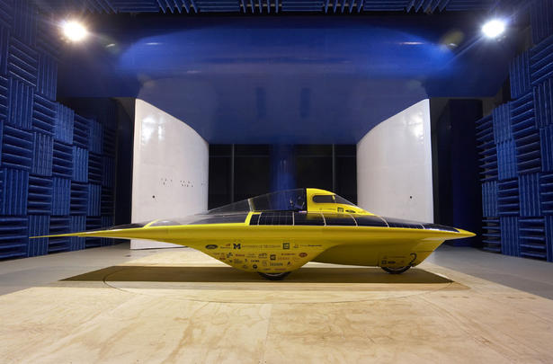 GM Supports World Solar Challenge