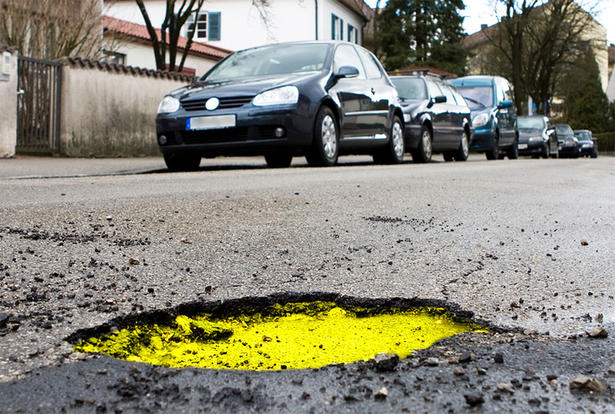 High visibility potholes