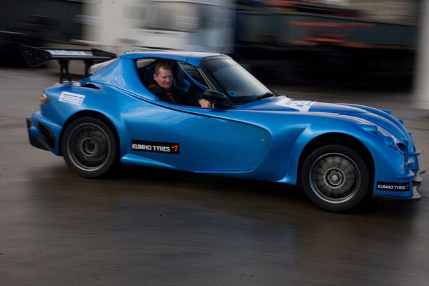 Skelta G Force race car