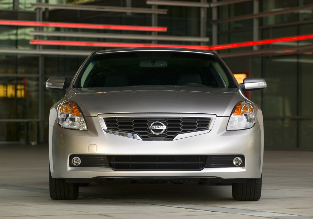 2009 Nissan Altima Coupe 2 