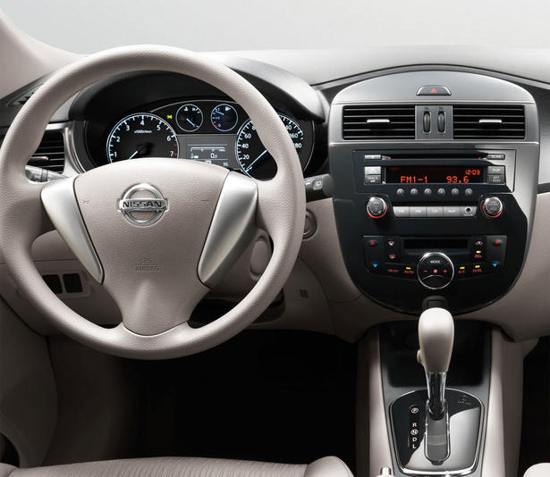 2012 Nissan Tiida