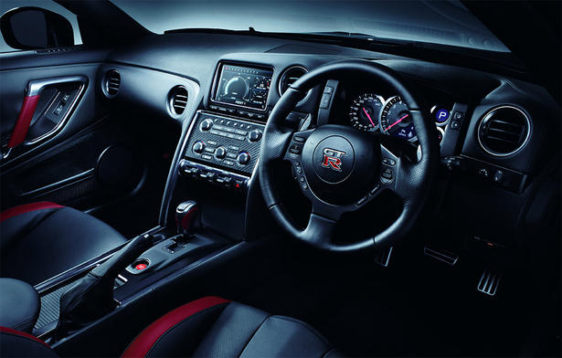 2014 Nissan GT R