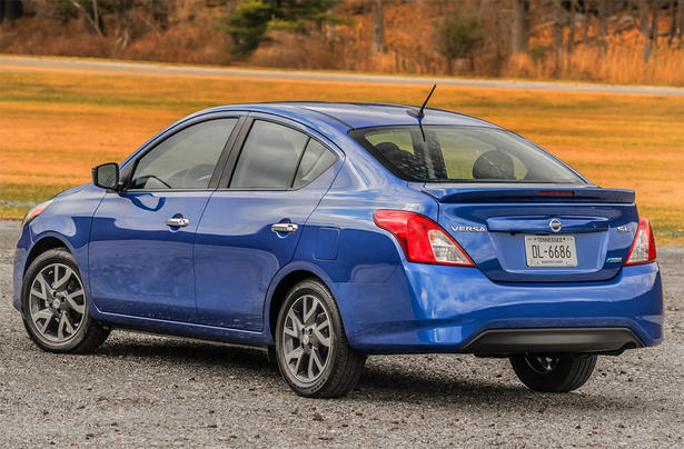 2015 Nissan Versa Sedan