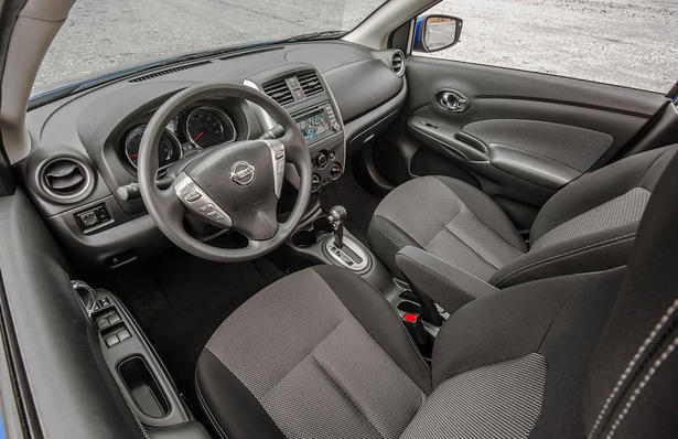 2015 Nissan Versa Sedan