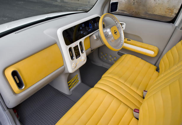Nissan Denki Cube