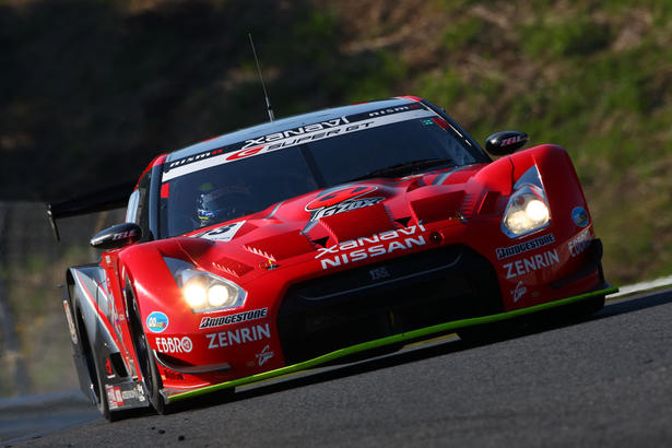 Nissan GT R leads SUPER GT Championship