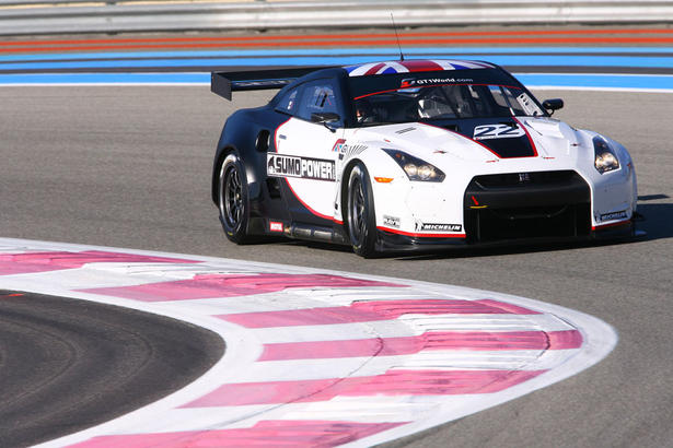 Nissan GT Rs