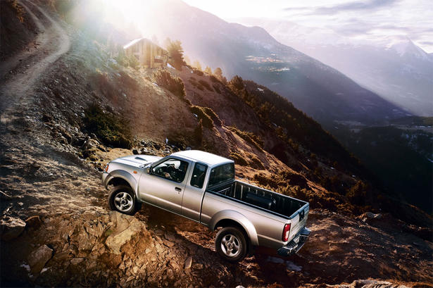 Nissan NP300
