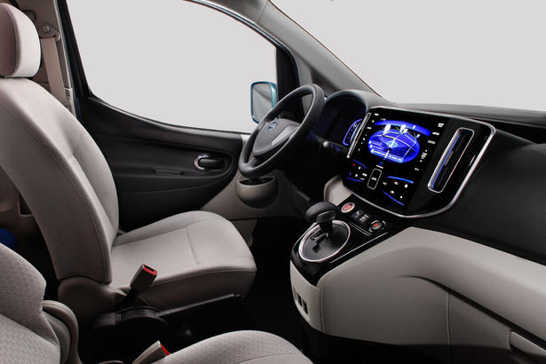 Nissan e NV200
