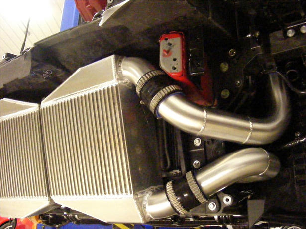 Switzer P700 Nissan GT R