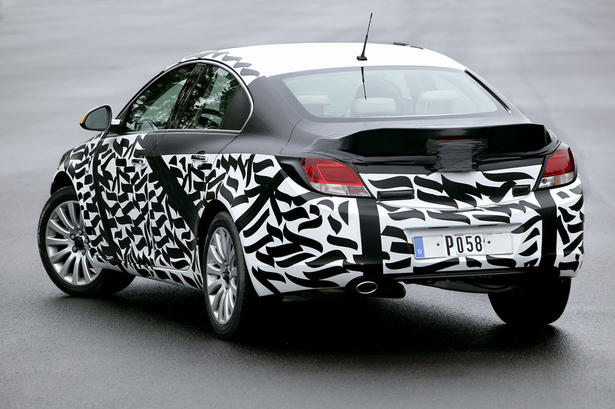 Opel Insignia Spy Photos