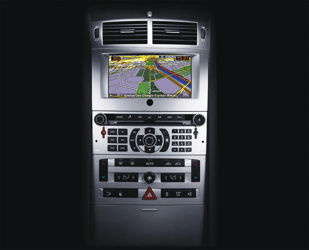 Peugeot 207 Gets RT4 System