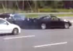 Pontiac GTO burnout stops traffic video