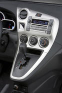 2009 Pontiac Vibe 26