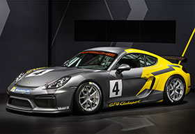Porsche Cayman GT4 Clubsport Photos